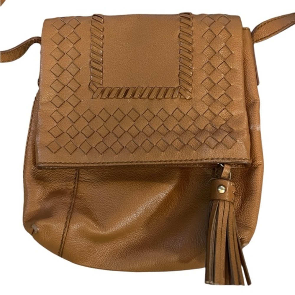 Isabella Fiore Camel 🐪 Tan Crossbody Bag with woven detail and tassel - Picture 2 of 7